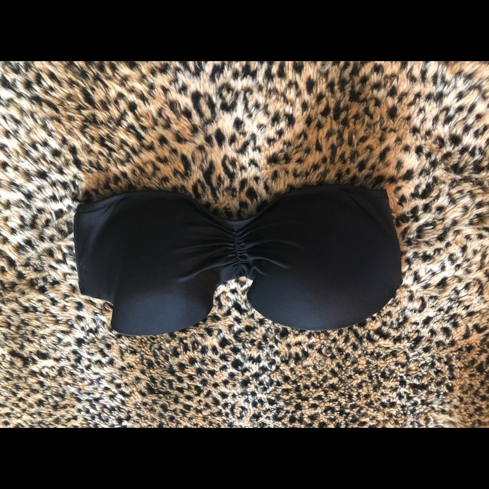 Victoria’s Secret Strapless Bikini Top